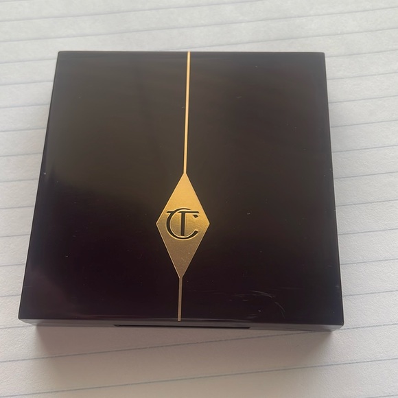 Pillow talk, CharlotteTilbury luxury eyeshadow, palette - Picture 2 of 10